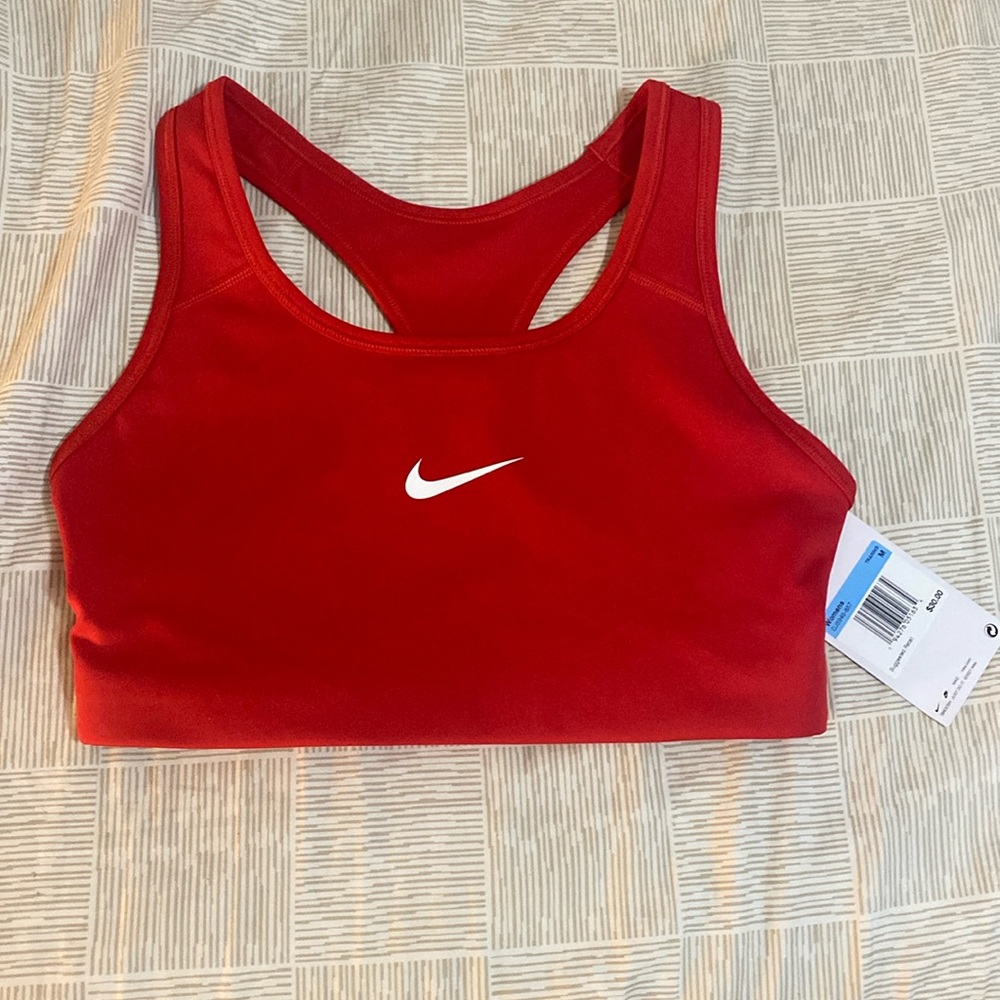 red nike sports bra